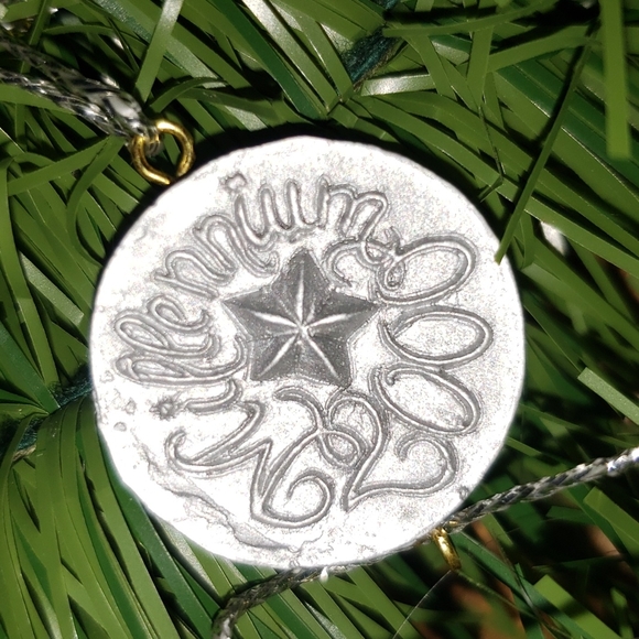 2000 Special Millennium Francisco Music Box Company Winter Santa Claus Ornament - Picture 4 of 5